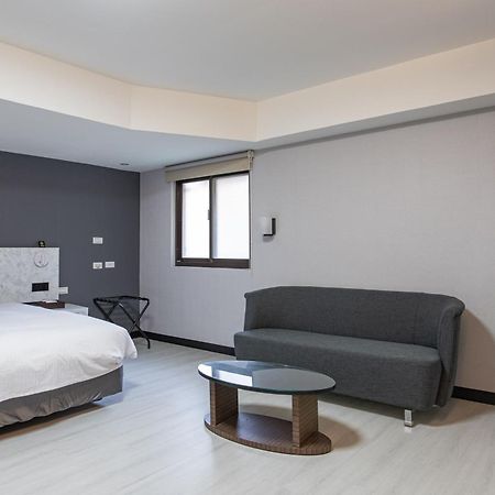Hub Hotel - Songshan Airport Branch Taipei Dış mekan fotoğraf
