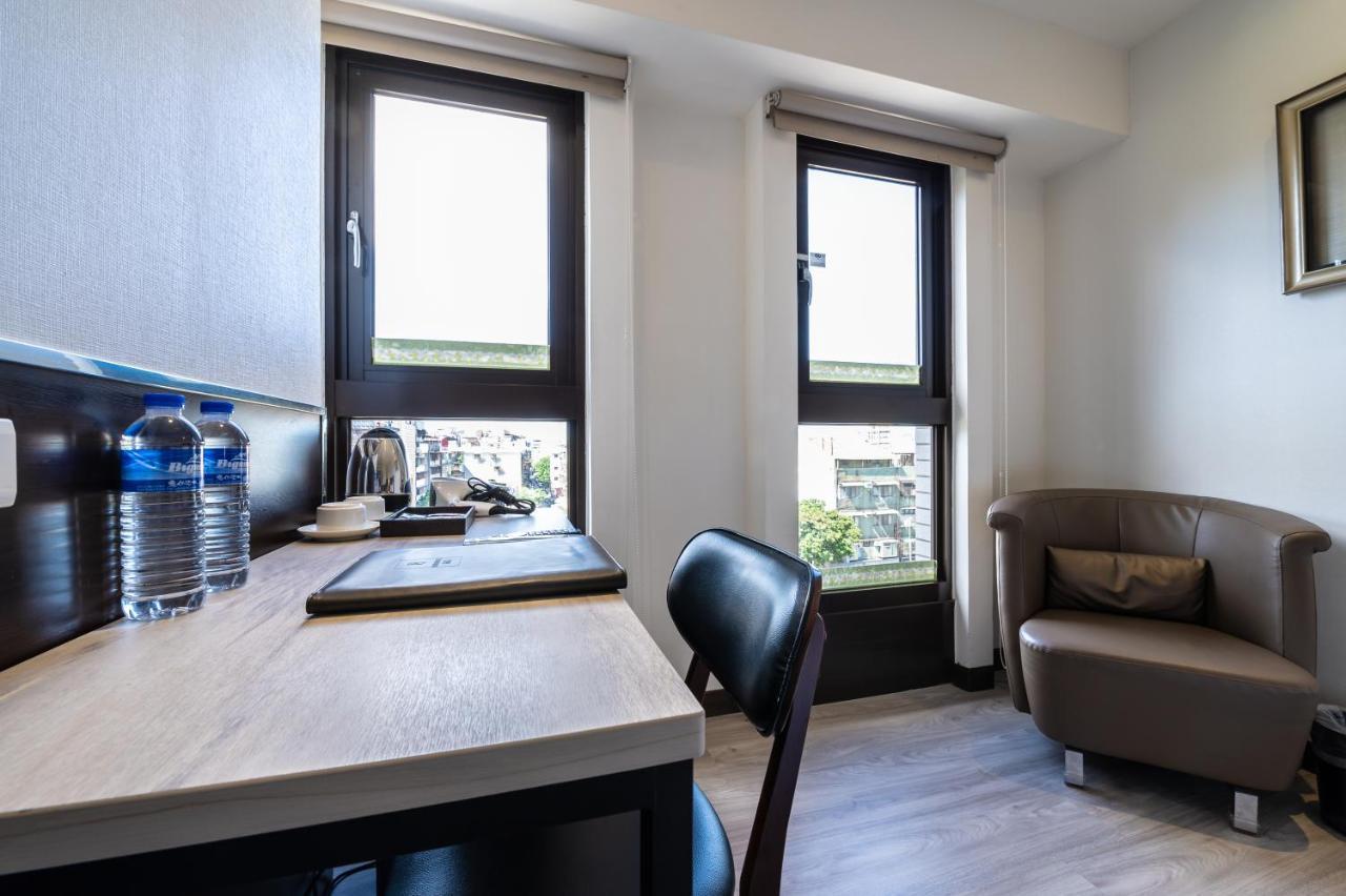 Hub Hotel - Songshan Airport Branch Taipei Dış mekan fotoğraf
