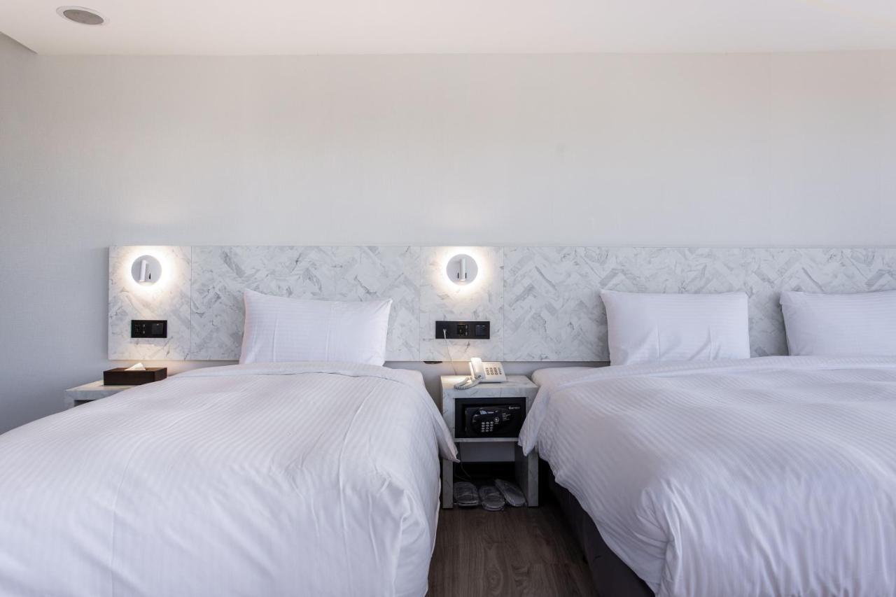 Hub Hotel - Songshan Airport Branch Taipei Dış mekan fotoğraf