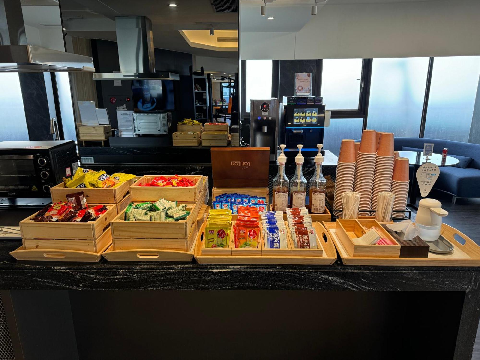 Hub Hotel - Songshan Airport Branch Taipei Dış mekan fotoğraf